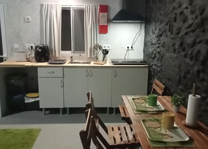 Basaltic House Pedreira