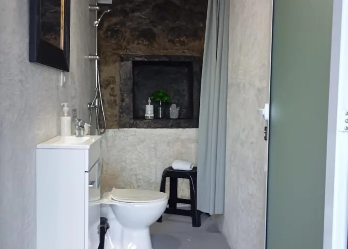 Basaltic House Pedreira