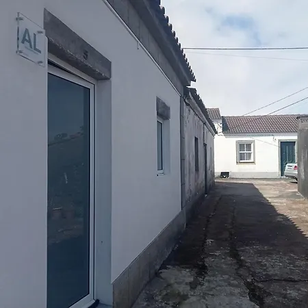 Basaltic House Pedreira Apartment *