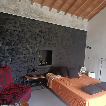 Apartment Basaltic House Pedreira *